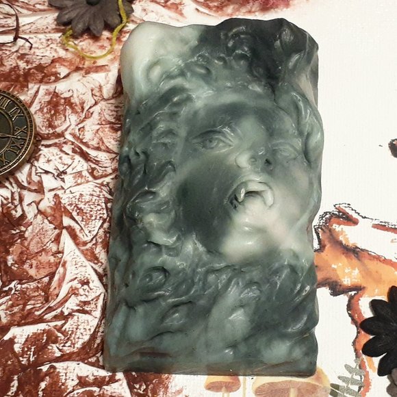 Madeline Usher Vegan Soap Bar Dragon's Blood Scent Handmade - Picture 2 of 4